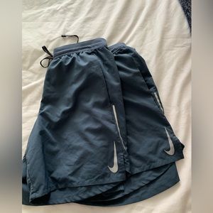 2x Nike Swift Running shorts 7 in size S
